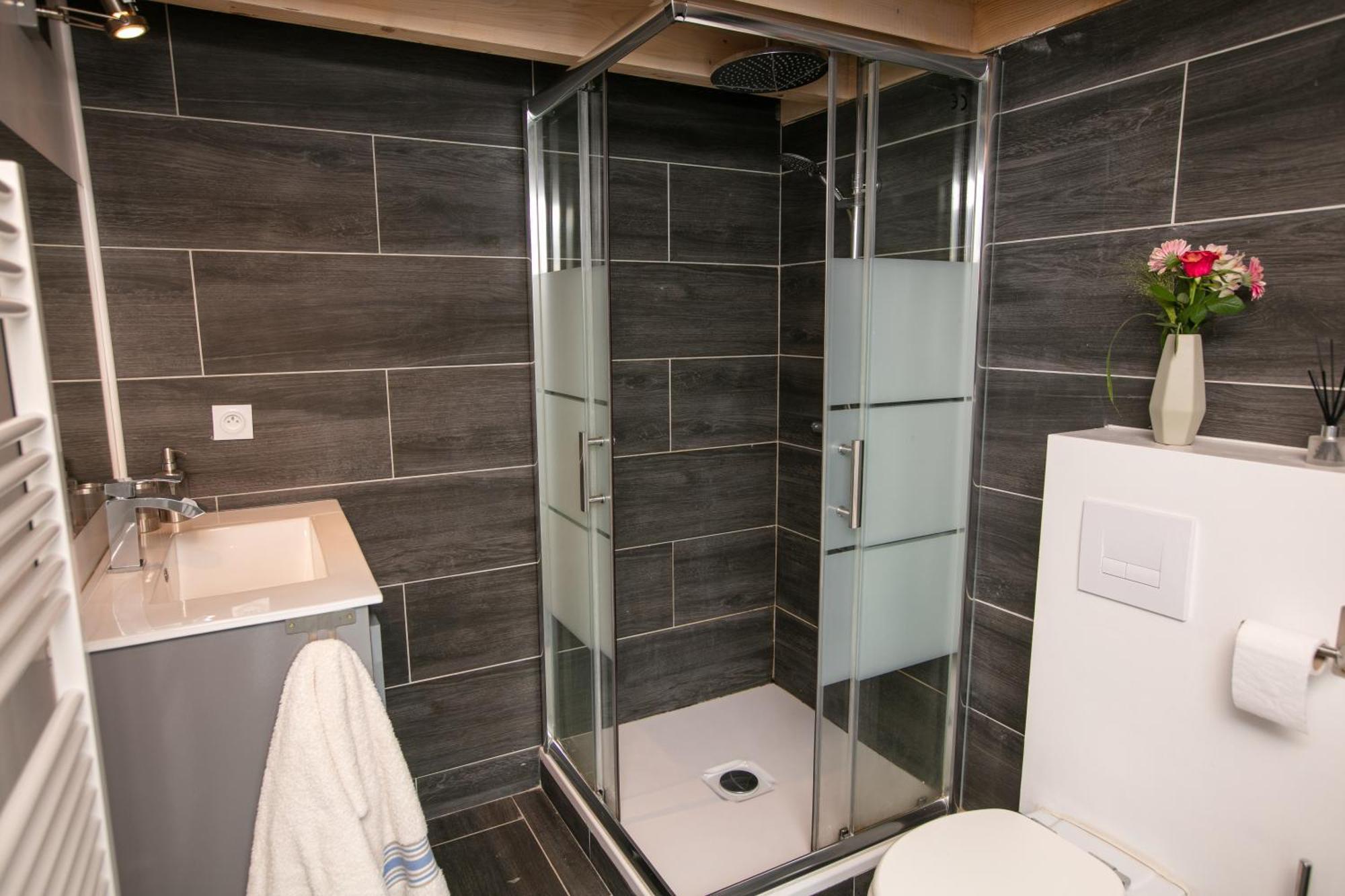Erreka Txikia Bed & Breakfast Urrugne Room photo