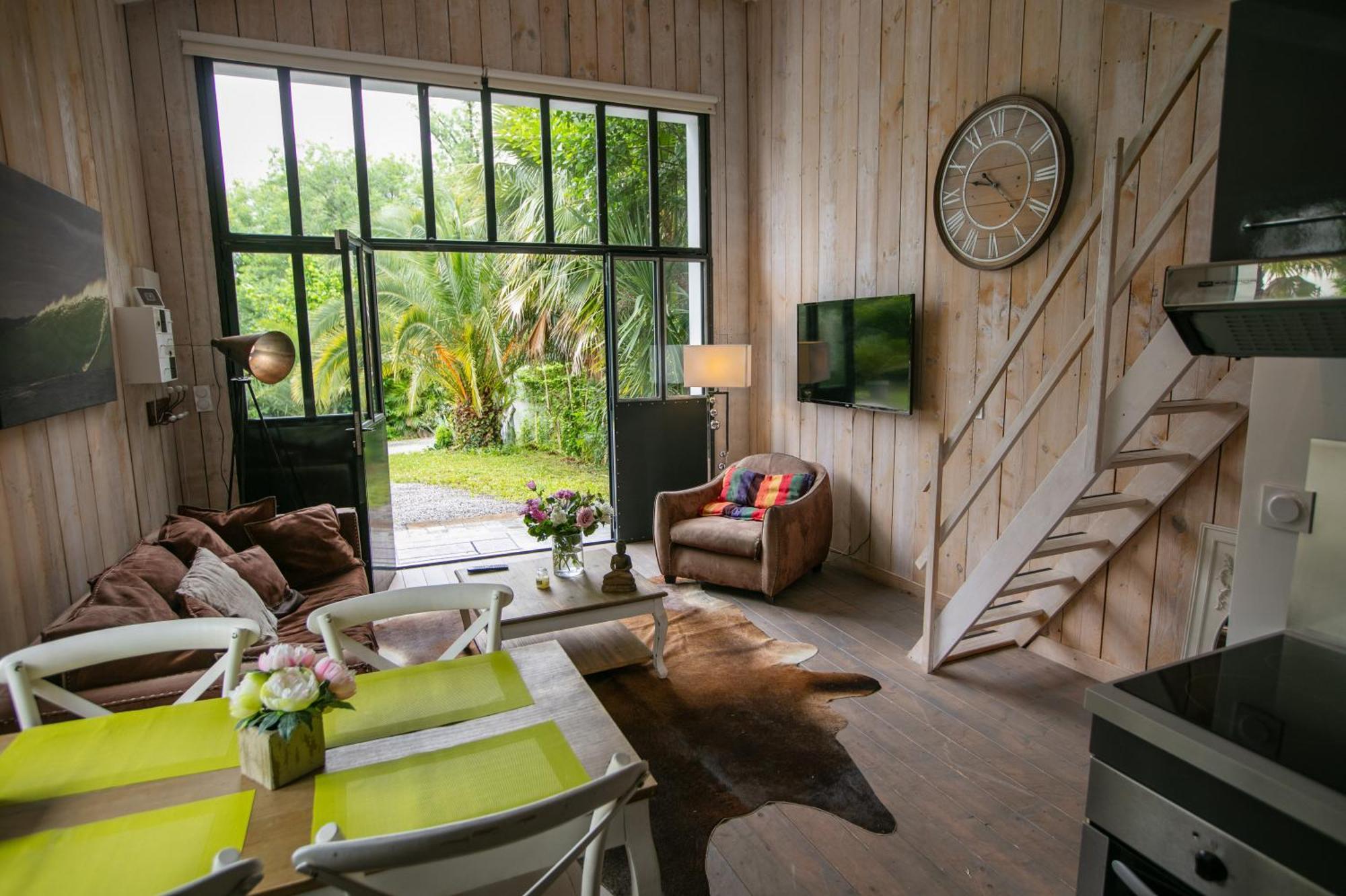 Erreka Txikia Bed & Breakfast Urrugne Room photo